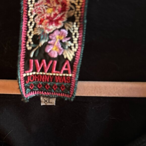 Johnny Was Black Embroidered Tunic Top - Picture 3 of 6